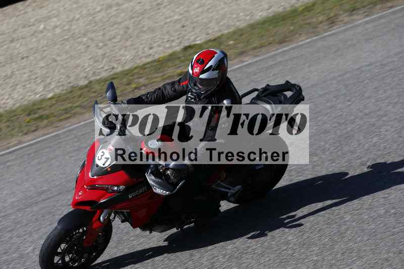 /01 02.04.2026 MAZ ADR/Gruppe rot/31